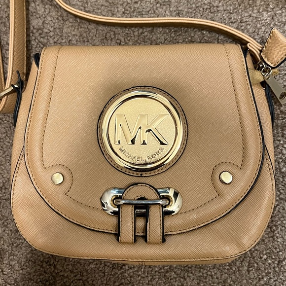 Purse - Picture 2 of 7